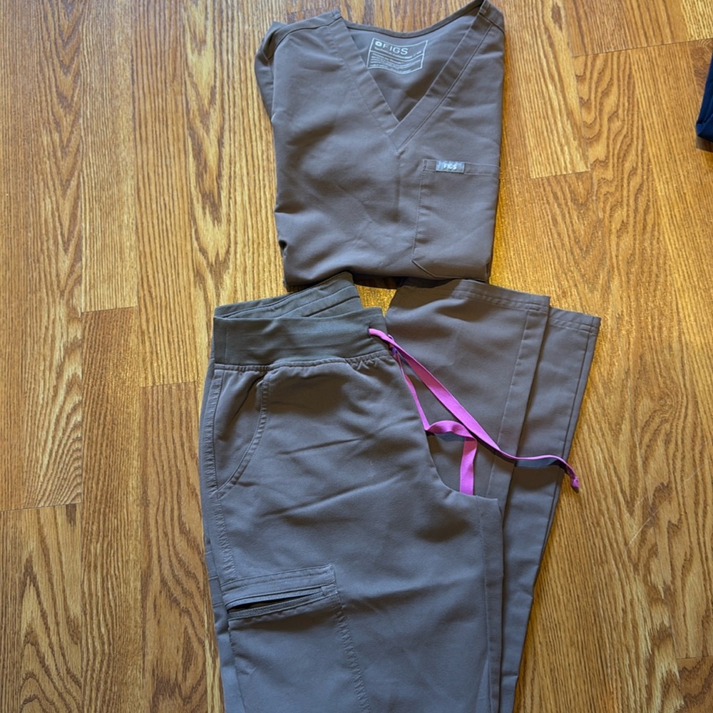 COPY - Figs Scrubs Set